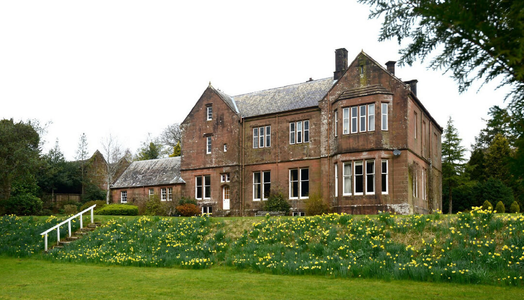 Immediate Funding for the Purchase of a Country House - £180,000 Under Market Value